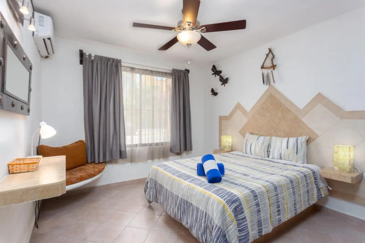 Great Locationhigh Speed Internetbeach Club Playa del Carmen 0*,