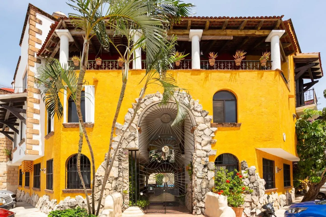 Great Locationhigh Speed Internetbeach Club Playa del Carmen Apartment
